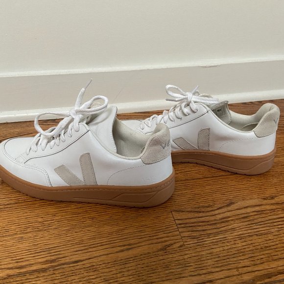 veja rubber sole